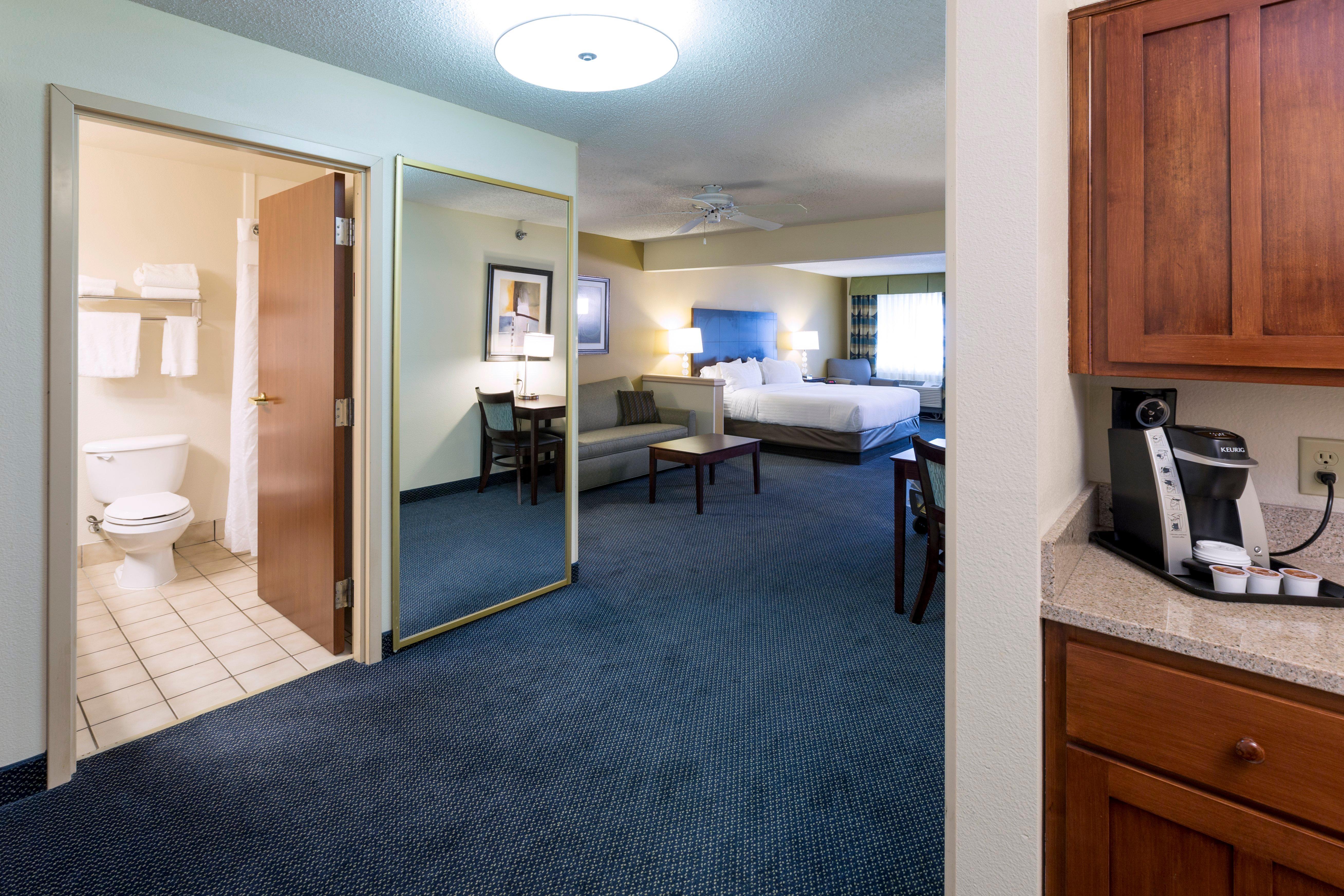 Holiday Inn Express Hotel & Suites-Saint Joseph By Ihg Exterior foto