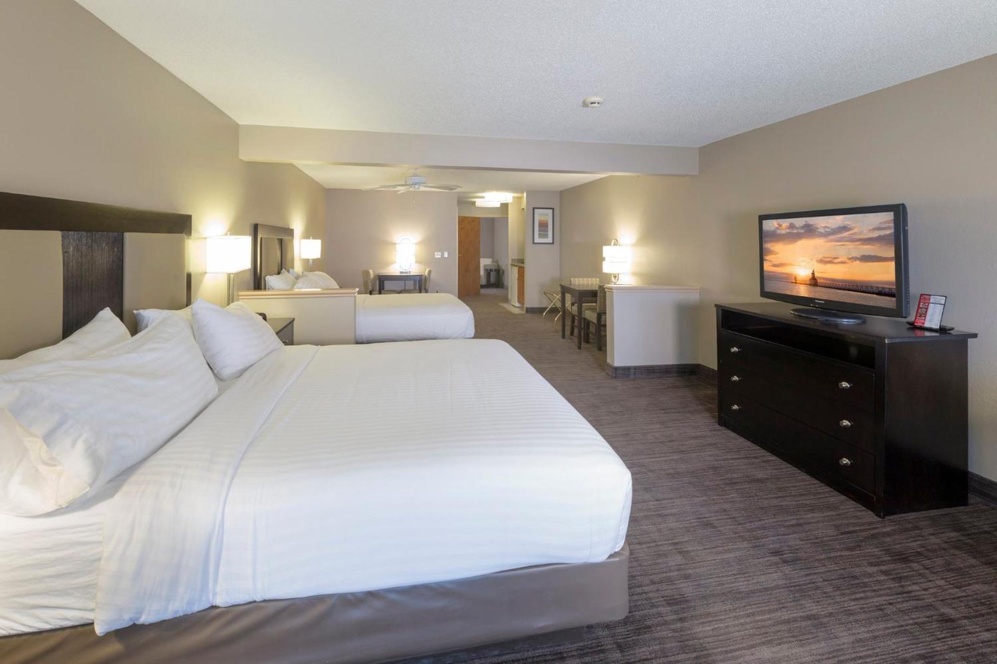 Holiday Inn Express Hotel & Suites-Saint Joseph By Ihg Exterior foto